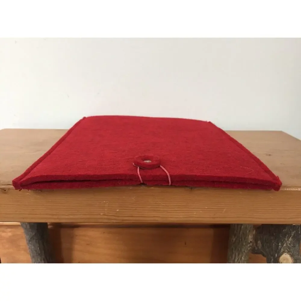 New NWT West Elm Red Felt Tablet Carrying Case iPad Holder Sleeve Folio Pouch